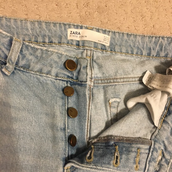 ZARA Trendy distressed and ripped denim EUC - Picture 4 of 5